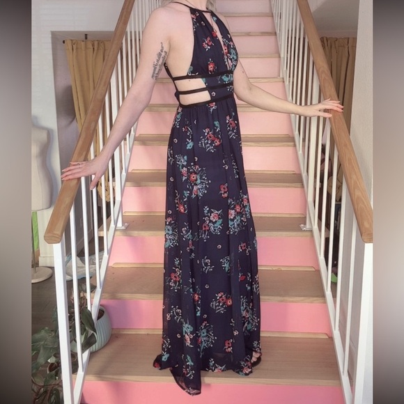 Express Floral Halter Maxi Dress - Picture 2 of 4